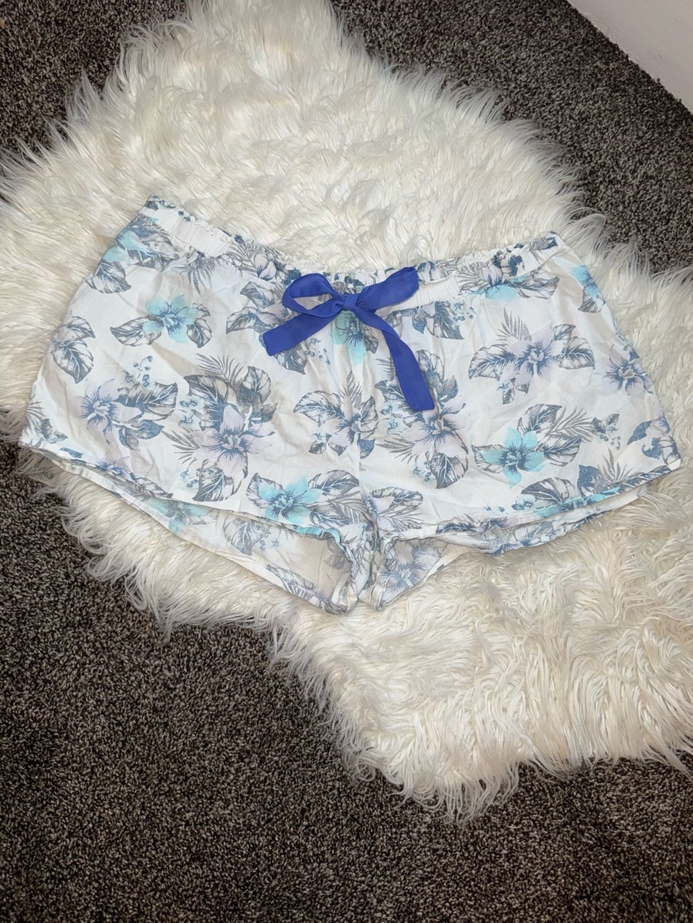 Excellent condition Large Sonoma intimates floral shorts